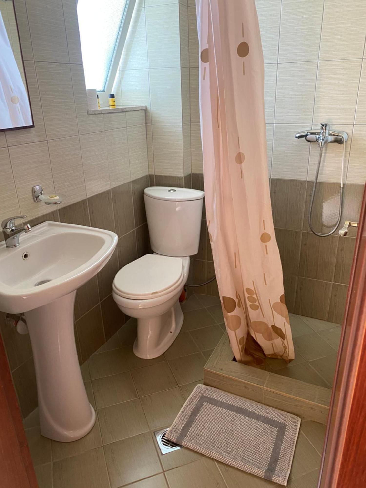 Hotel Afrodite Dhermi Luaran gambar