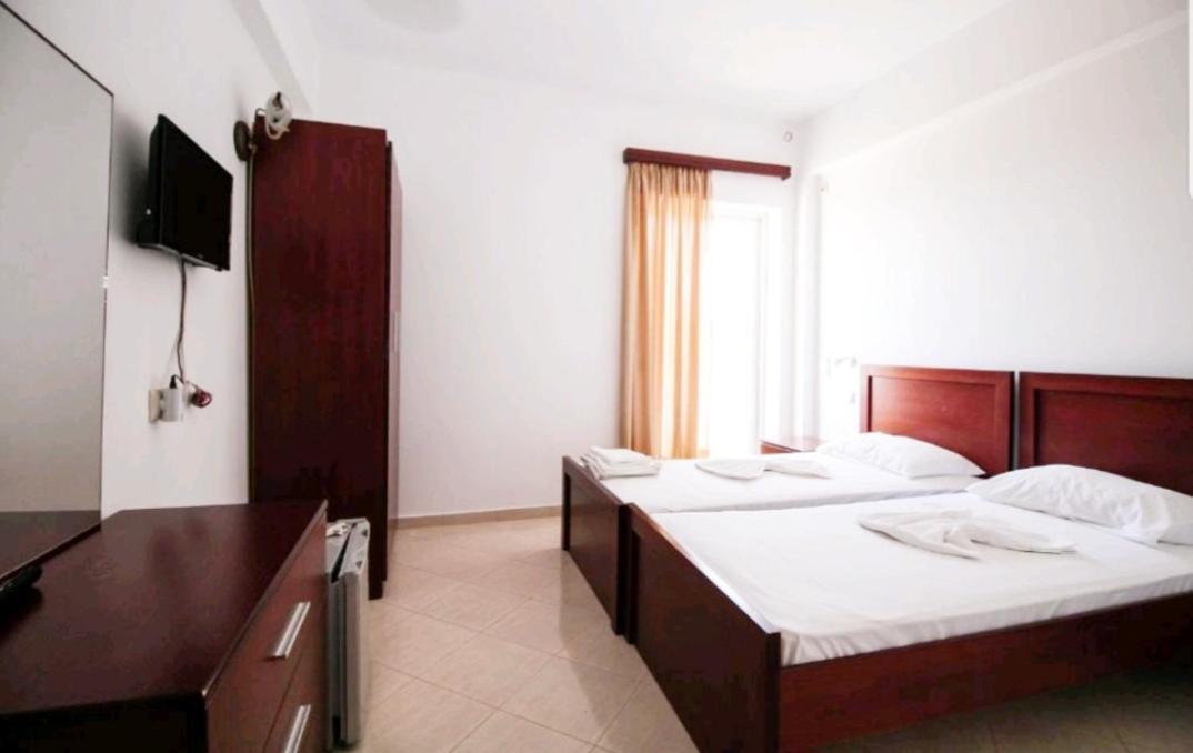 Hotel Afrodite Dhermi Luaran gambar