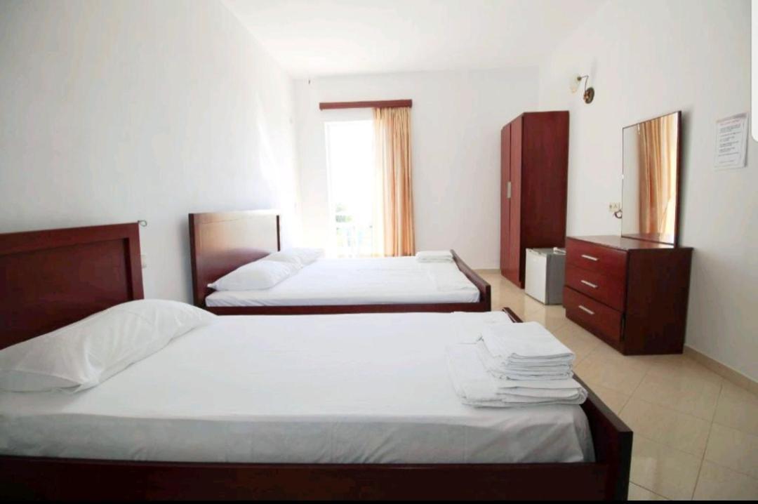 Hotel Afrodite Dhermi Luaran gambar
