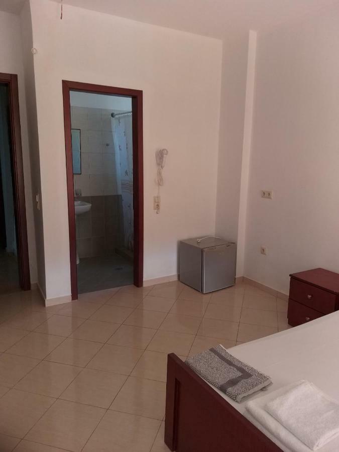 Hotel Afrodite Dhermi Luaran gambar
