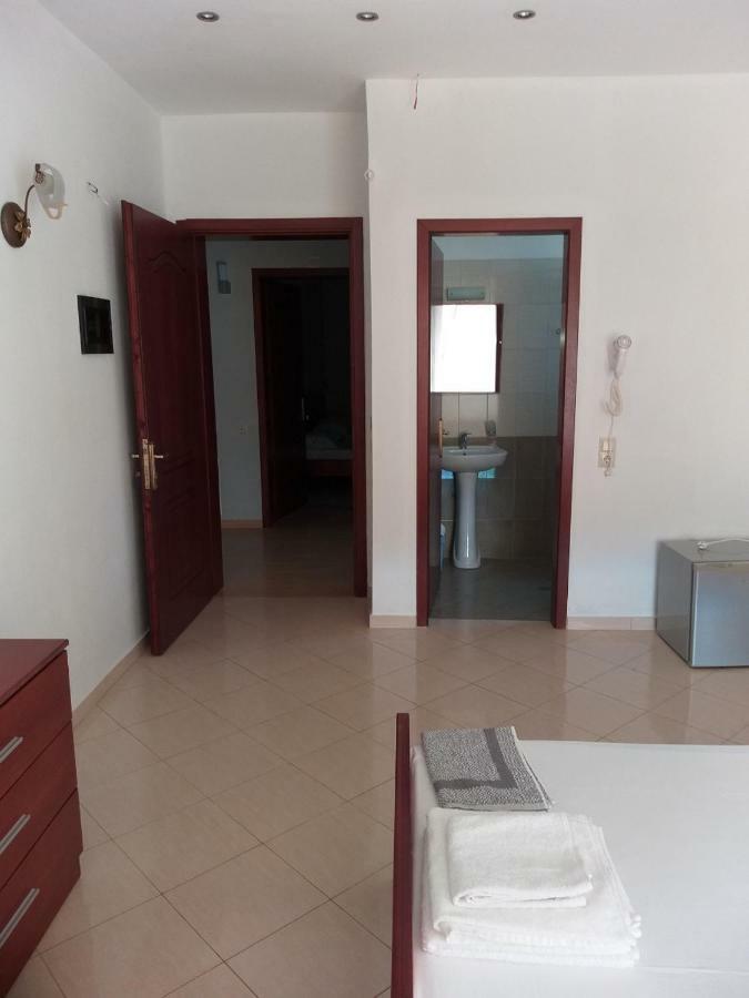 Hotel Afrodite Dhermi Luaran gambar