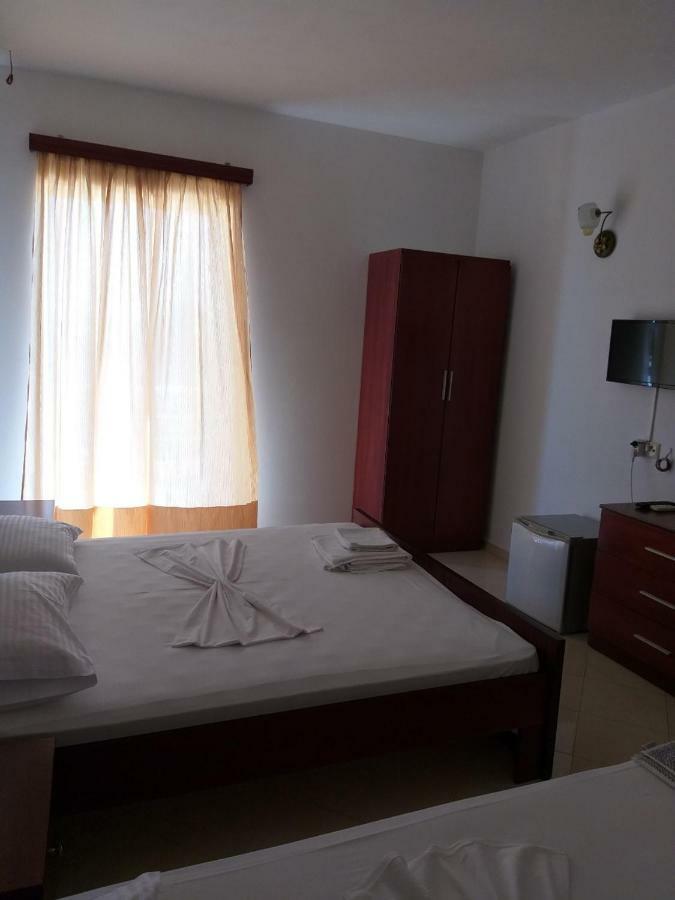 Hotel Afrodite Dhermi Luaran gambar