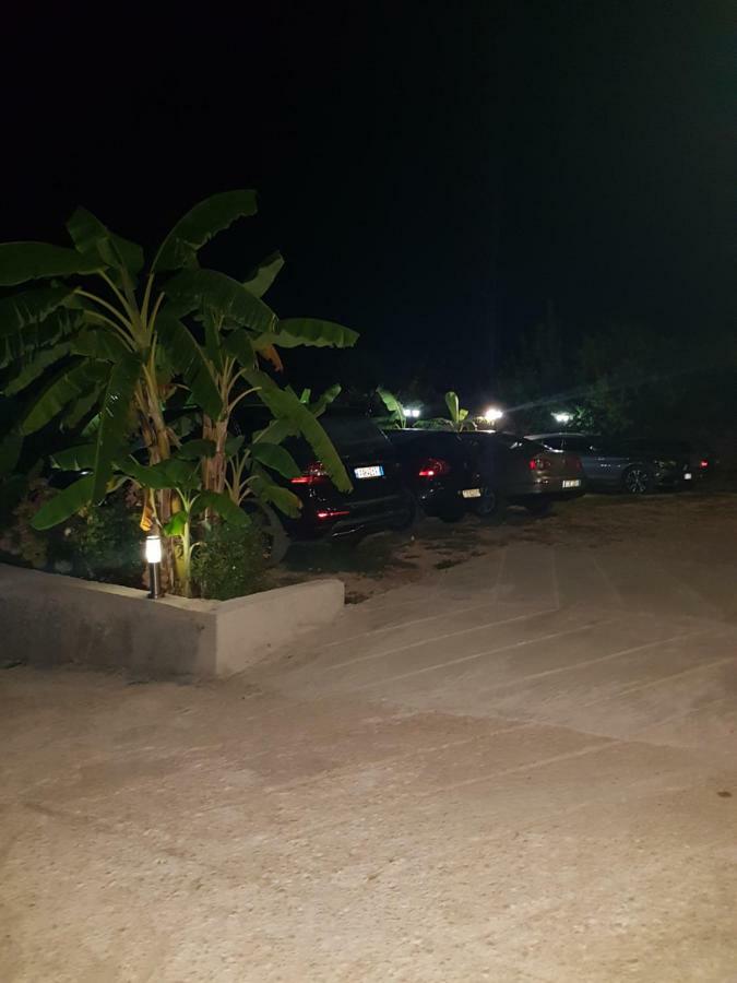 Hotel Afrodite Dhermi Luaran gambar